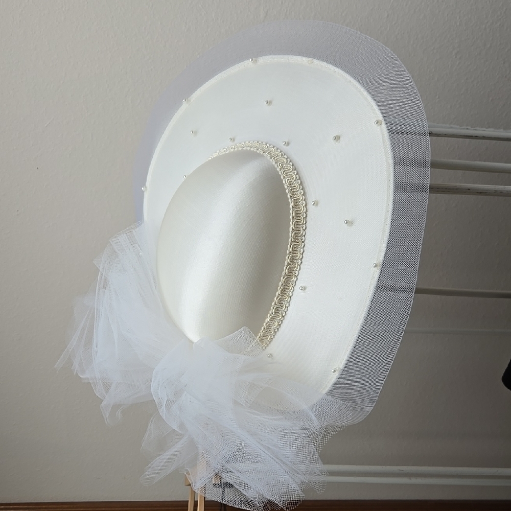 Elegant White Women's Hat
